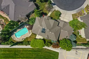 2439 E Woodwillow Circle, Salt Lake City, UT 84109 - Photo 3