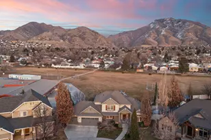2439 E Woodwillow Circle, Salt Lake City, UT 84109 - Photo 47