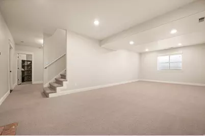 2439 E Woodwillow Cir, Salt Lake City, UT 84109 - Photo 33