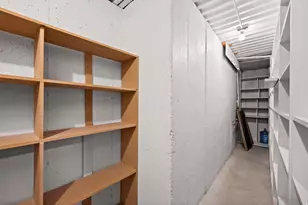 2439 E Woodwillow Circle, Salt Lake City, UT 84109 - Photo 37