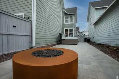 10857 S Lake Ave W #260, South Jordan, UT 84009 - Photo 31