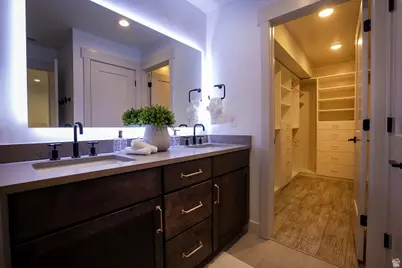 10857 S Lake Ave W #260, South Jordan, UT 84009 - Photo 17