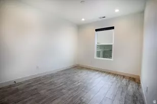 10857 S Lake Ave W, South Jordan, UT 84009 - Photo 19