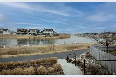 10857 S Lake Ave W #260, South Jordan, UT 84009 - Photo 41