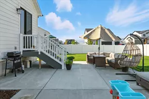 590 S 400 E, Hyrum, UT 84319 - Photo 41