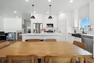 590 S 400 E, Hyrum, UT 84319 - Photo 5