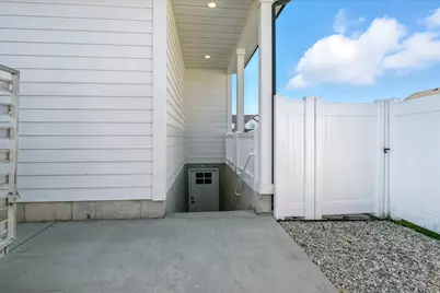 590 S 400 E, Hyrum, UT 84319 - Photo 39