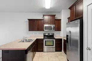 124 E Carbonell Way N, Saratoga Springs, UT 84045 - Photo 9