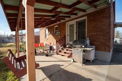 5468 S 2300 W, Roy, UT 84067 - Photo 17