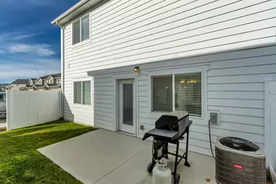 2091 W 1675 Ct S, West Haven, UT 84401 - Photo 13