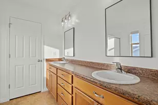 4172 W Lake Bridge Dr S, South Jordan, UT 84009 - Photo 35