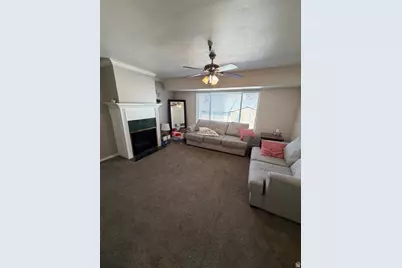 659 N 700 E #17, Provo, UT 84606 - Photo 3