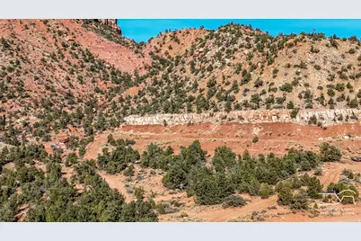 1542 Water Canyon Rd, Hildale, UT 84784 - Photo 15