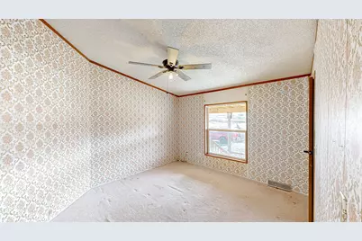 718 S State St, Genola, UT 84655 - Photo 15