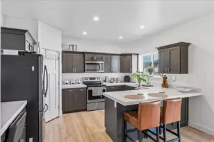 4459 E Pine Dr, Eagle Mountain, UT 84005 - Photo 5