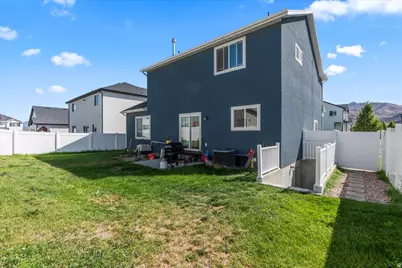 4459 E Pine Dr, Eagle Mountain, UT 84005 - Photo 15