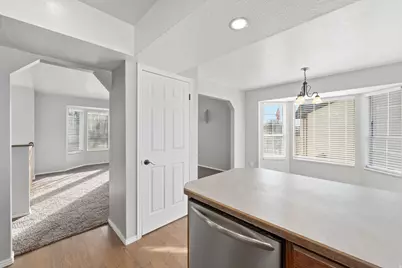 5141 S 2975 W, Roy, UT 84067 - Photo 9