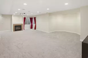 624 E Rocky Knoll Ln S, Draper, UT 84020 - Photo 47