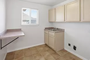 624 E Rocky Knoll Ln S, Draper, UT 84020 - Photo 31