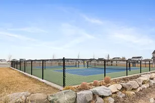 1954 W Parkview Dr, Syracuse, UT 84075 - Photo 43