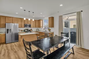 1954 W Parkview Dr, Syracuse, UT 84075 - Photo 9