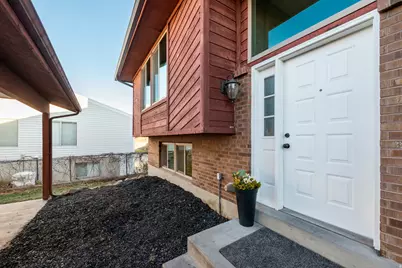 532 E 3955 S, Millcreek, UT 84107 - Photo 1