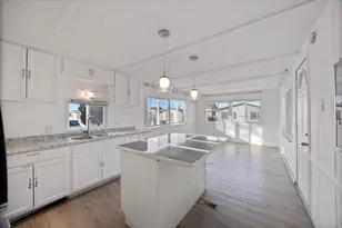 597 N State St, Orem, UT 84057 - Photo 15