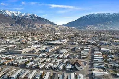 597 N State St #25, Orem, UT 84057 - Photo 27