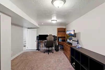 534 N 1400 W, Salt Lake City, UT 84116 - Photo 33