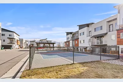 2236 N 525 W, Layton, UT 84041 - Photo 33