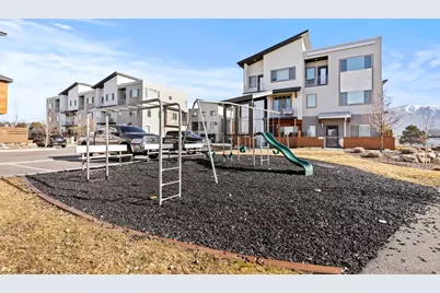 2236 N 525 W, Layton, UT 84041 - Photo 35