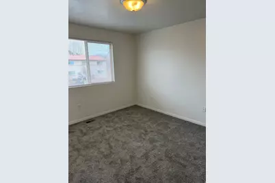 256 W 350 N #D, Vernal, UT 84078 - Photo 11