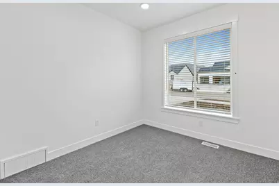 613 S 175 E, Hyde Park, UT 84318 - Photo 25