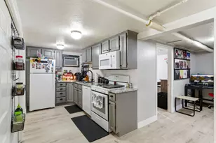 1420 N Main St, Bountiful, UT 84010 - Photo 19