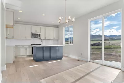 8854 S Smoky Hollow Rd, West Jordan, UT 84081 - Photo 9