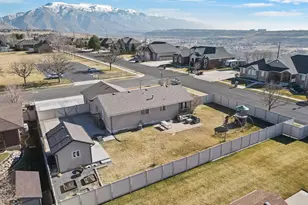 5581 S 100 W, Washington Terrace, UT 84405 - Photo 31