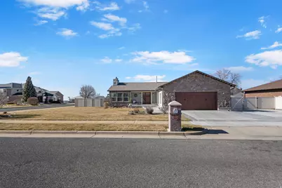 5581 S 100 W, Washington Terrace, UT 84405 - Photo 1