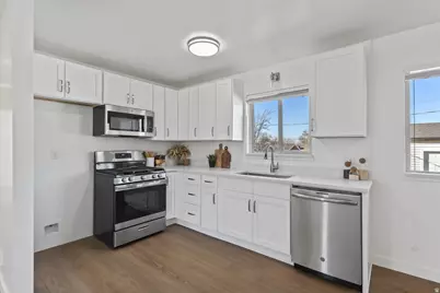 1654 S 100 E, Bountiful, UT 84010 - Photo 11