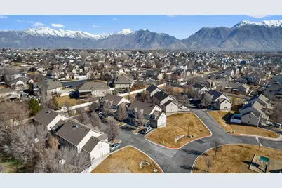 414 N 1322 E, Lehi, UT 84043 - Photo 31