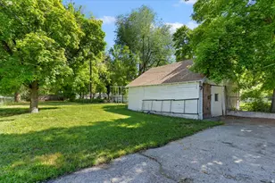 73 E 400 S, Logan, UT 84321 - Photo 27