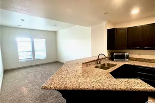 4276 S Main St W, Murray, UT 84107 - Photo 9