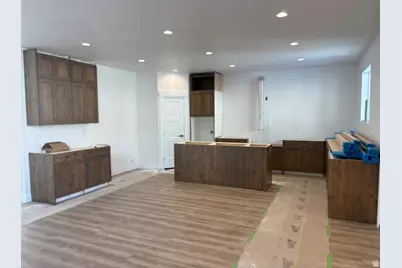 656 E Mountain Rd N, North Ogden, UT 84414 - Photo 1