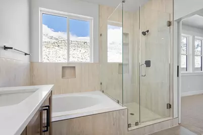 656 E Mountain Rd N, North Ogden, UT 84414 - Photo 15