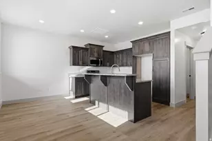 860 E 250 N, Hyrum, UT 84319 - Photo 3