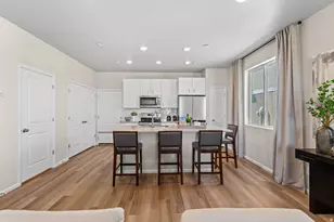 258 E Duck Wood Cv, Saratoga Springs, UT 84045 - Photo 7