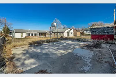 220 E Pioneer Ave, Sandy, UT 84070 - Photo 7