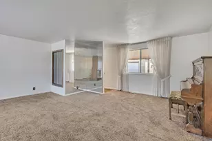 220 E Pioneer Ave, Sandy, UT 84070 - Photo 11