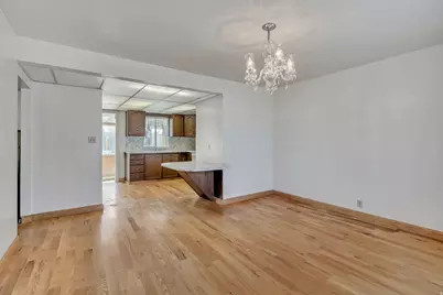 220 E Pioneer Ave, Sandy, UT 84070 - Photo 13