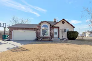 4813 S 3850 W, Roy, UT 84067 - Photo 1