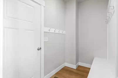 889 E 600 N, Hyde Park, UT 84318 - Photo 11